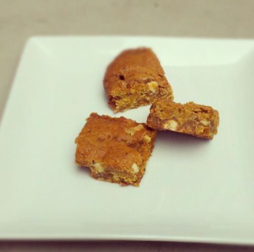 pumpkin blondies