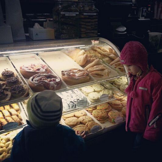 hmm ... which cookies to choose?