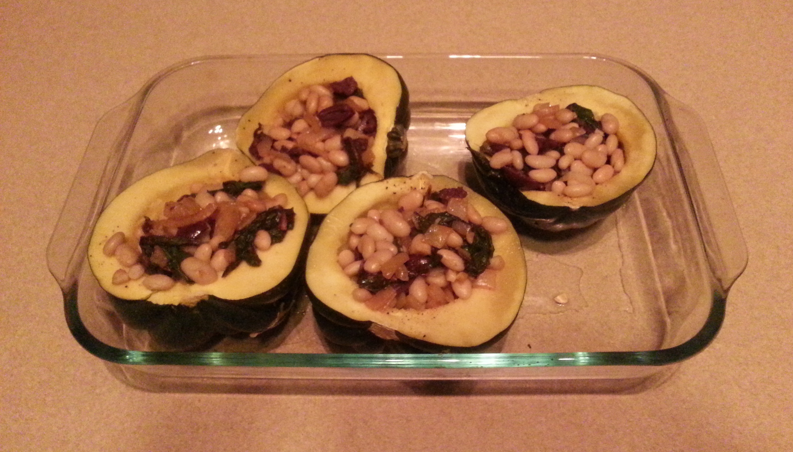 vegetarian stuvegetarian stuffed acorn squashffed acorn squash