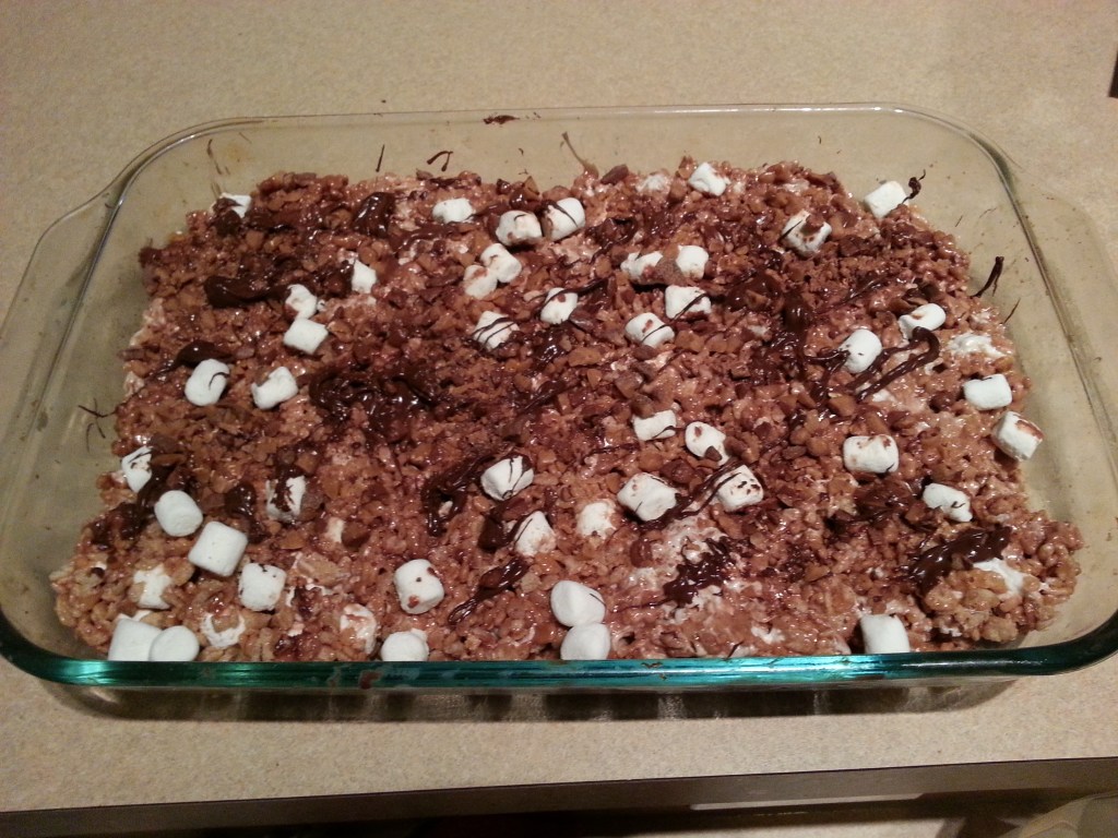 a sneak peek at my baking - nutella rice krispie treats!