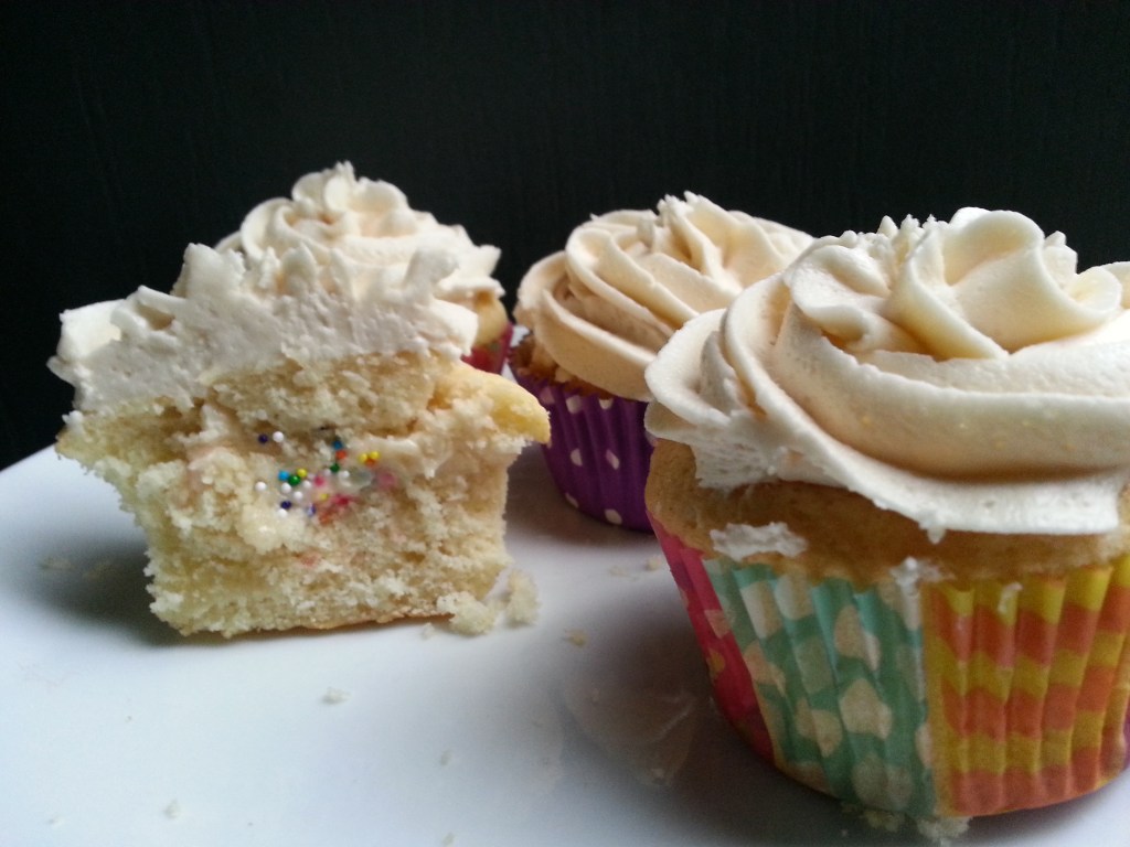 sugar cookie dough stuffed vanilla cupcakes {i crashed the web}