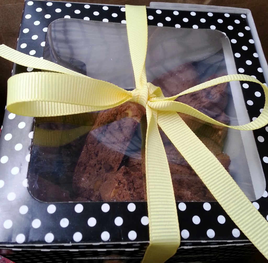 chocolate pistachio biscotti ~ i crashed the web