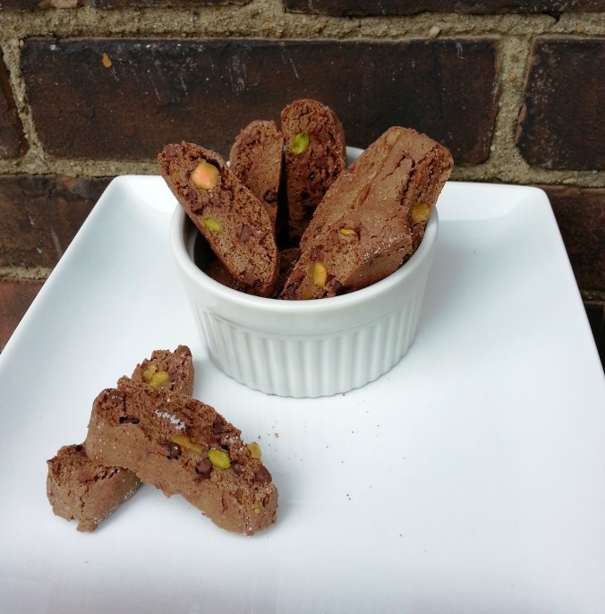 chocolate pistachio biscotti ~ i crashed the web