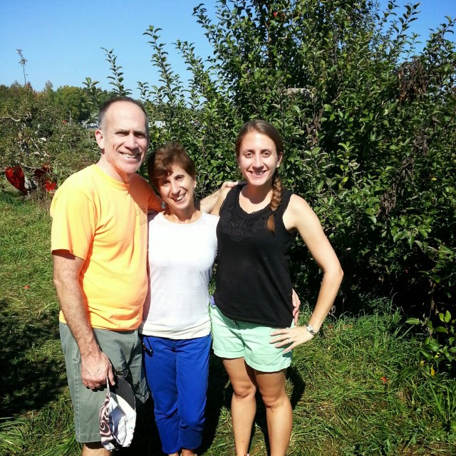 apple picking at indian ladder