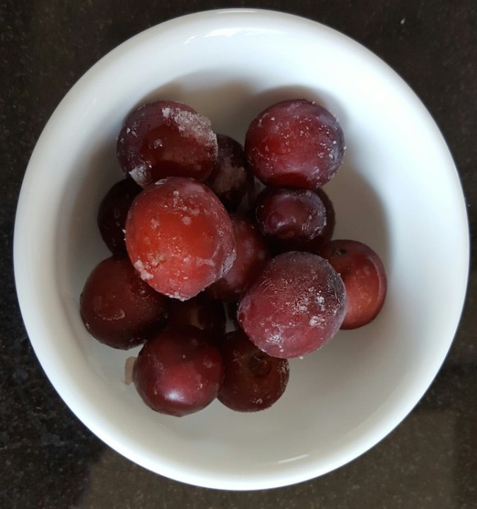 frozen grapes are SO GOOD!