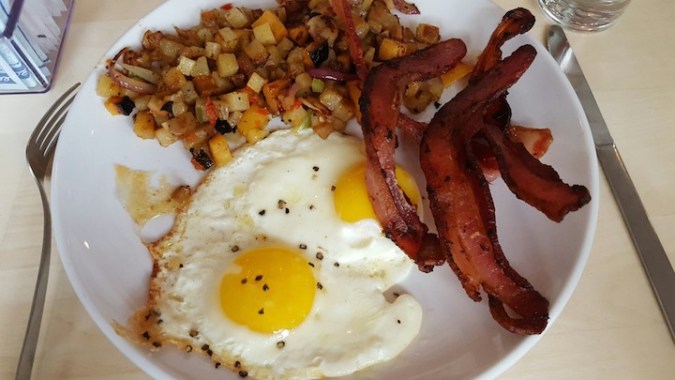 brunch. because this post doesn't have enough food photos.