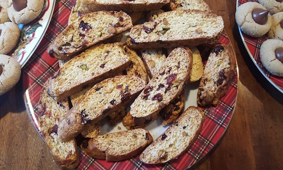 cranberry pistachio biscotti~icrashedtheweb